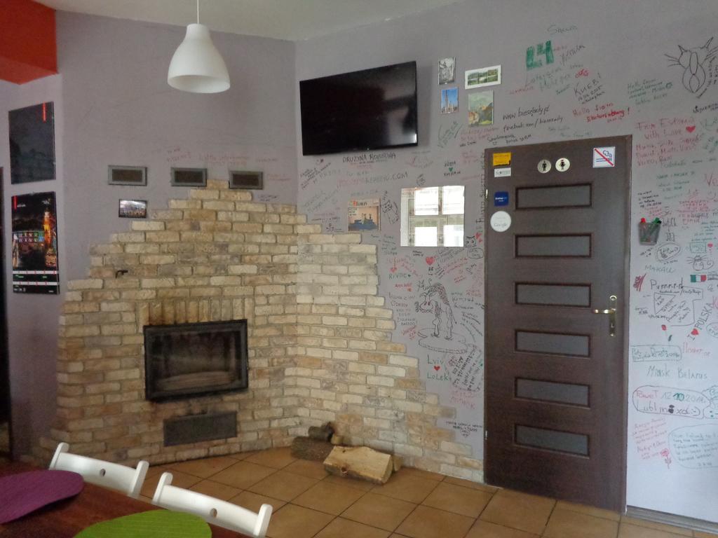 Lolek Hostel Люблин Экстерьер фото